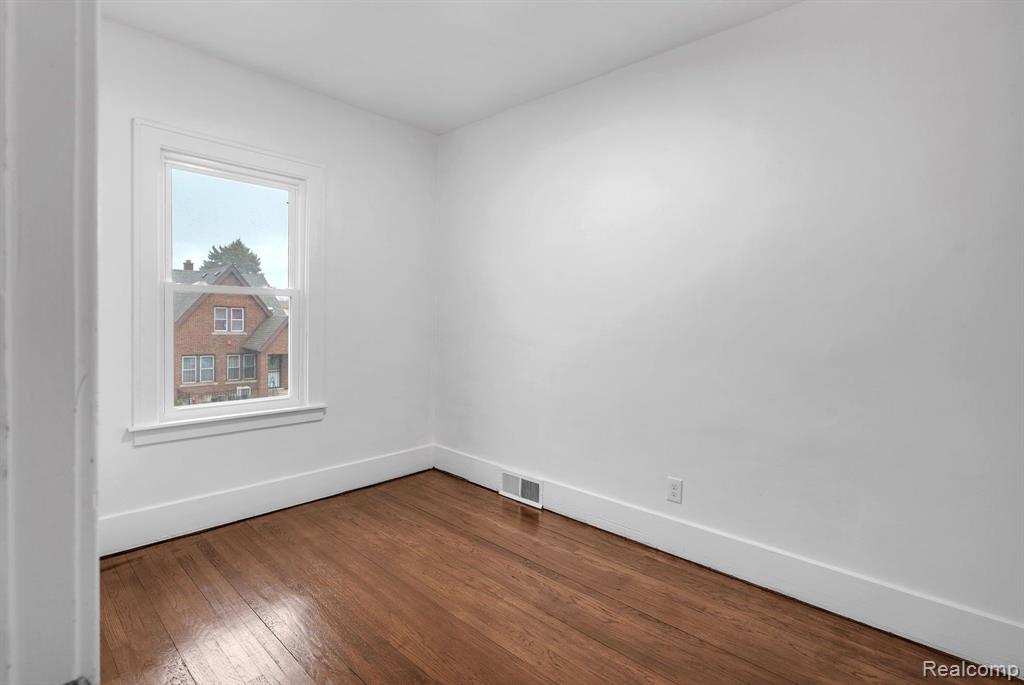 5159 RENVILLE Street, Detroit, MI 48210 — Photo 21