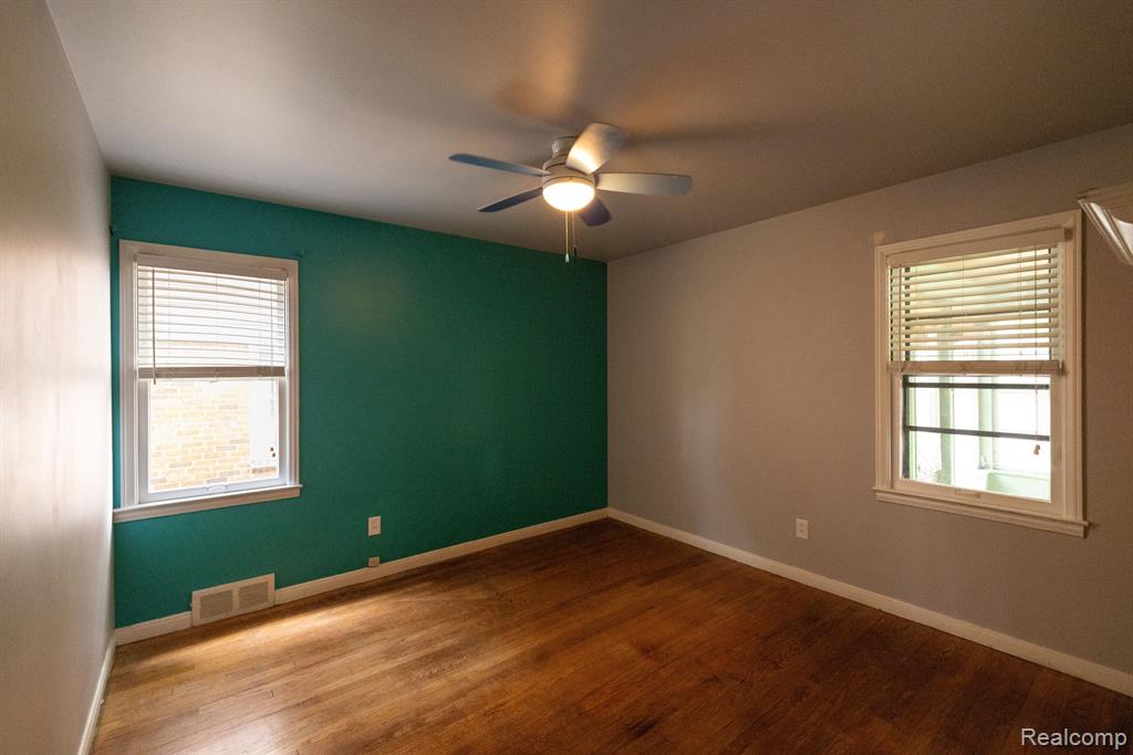 395 W CHESTERFIELD Street, Ferndale, MI 48220 — Photo 34