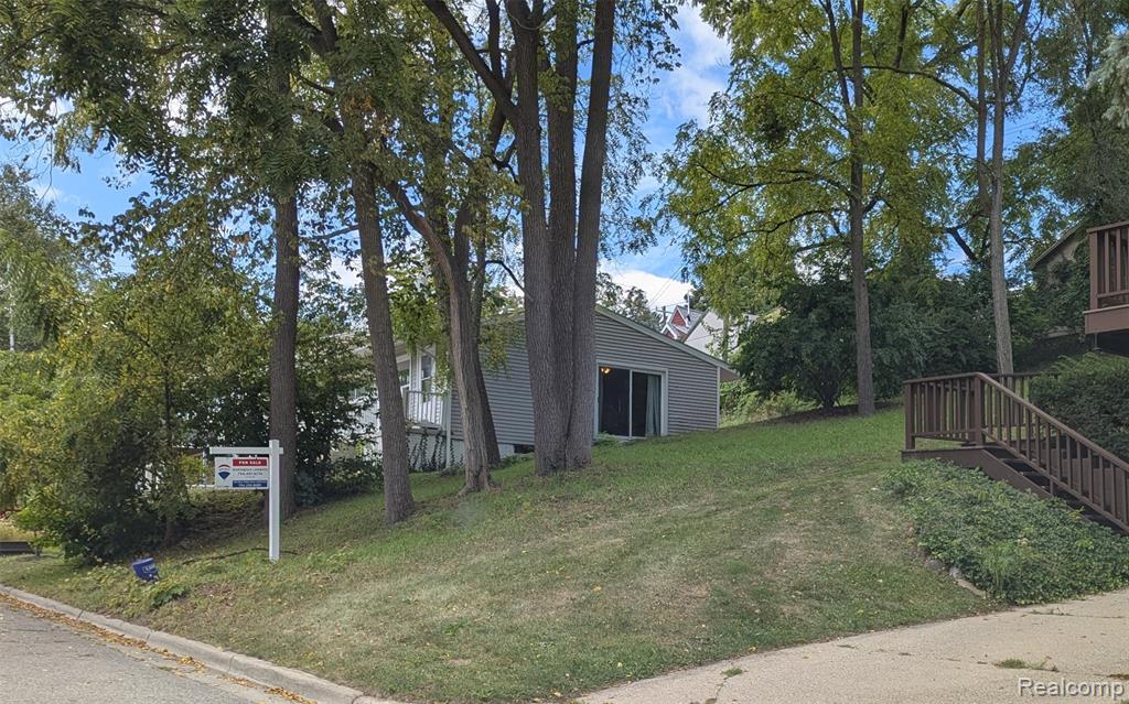1808 Orchard Street - Photo 2