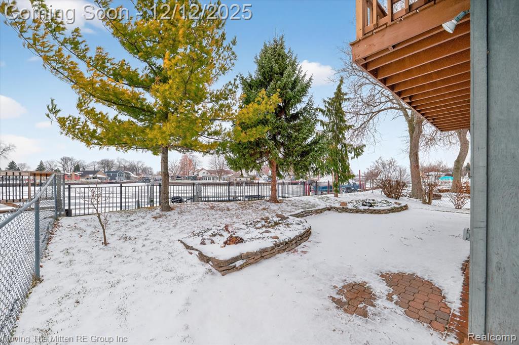 30760 Bayview Drive, Gibraltar, MI — Photo 39