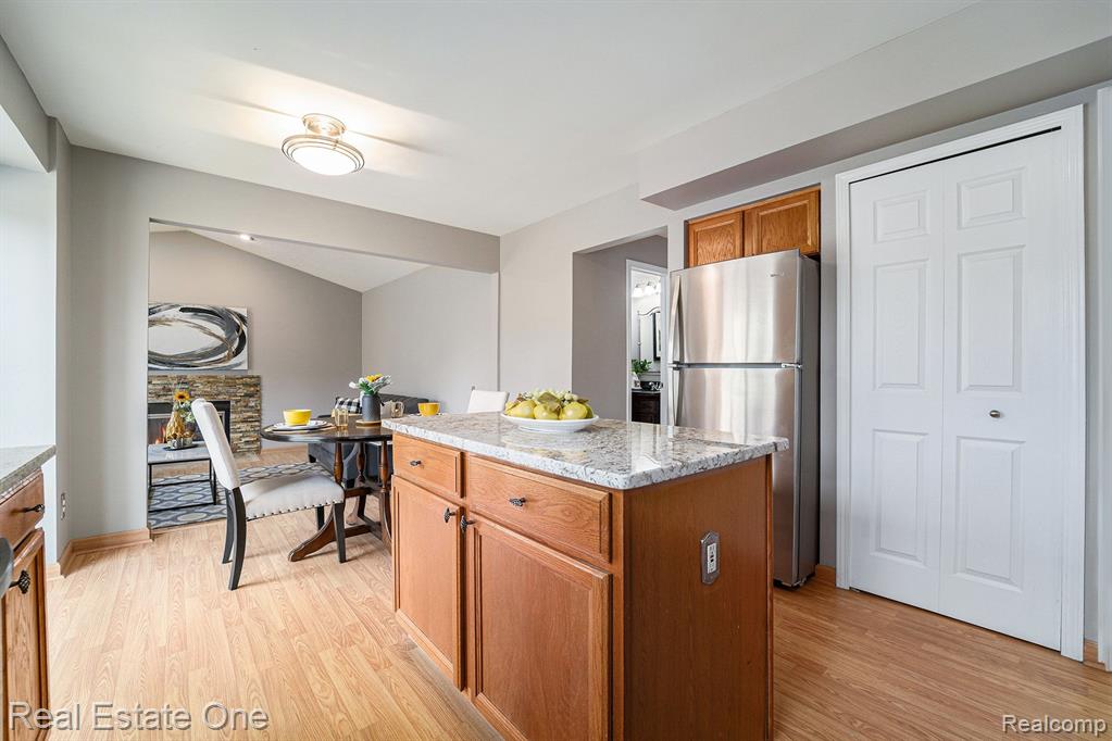 3599 PARKLAWN Drive, Canton, MI 48188 — Photo 18