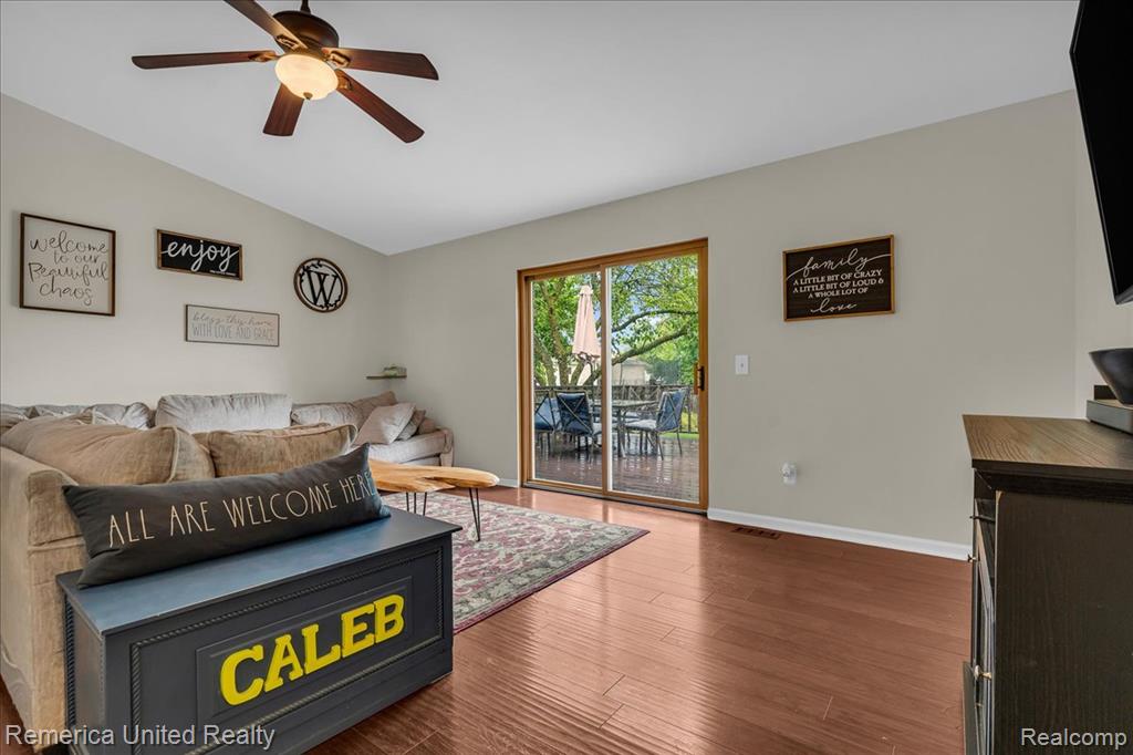 43488 LAURELWOOD, Canton, MI 48187 — Photo 7
