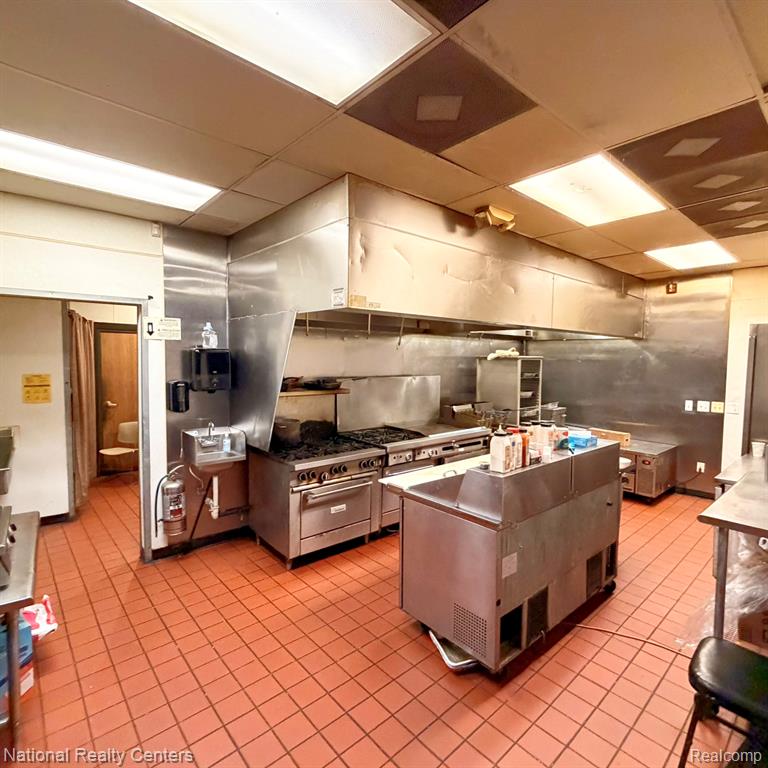 4200 Woodward Avenue, Detroit, MI 48201 — Photo 9