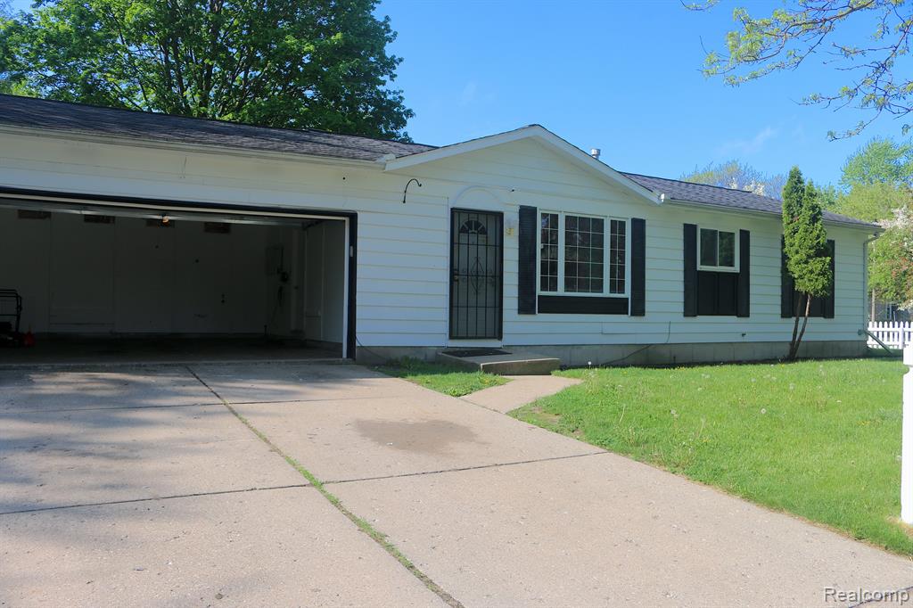 4053 HEATHGATE Drive, Lansing, MI 48911 — Photo 8