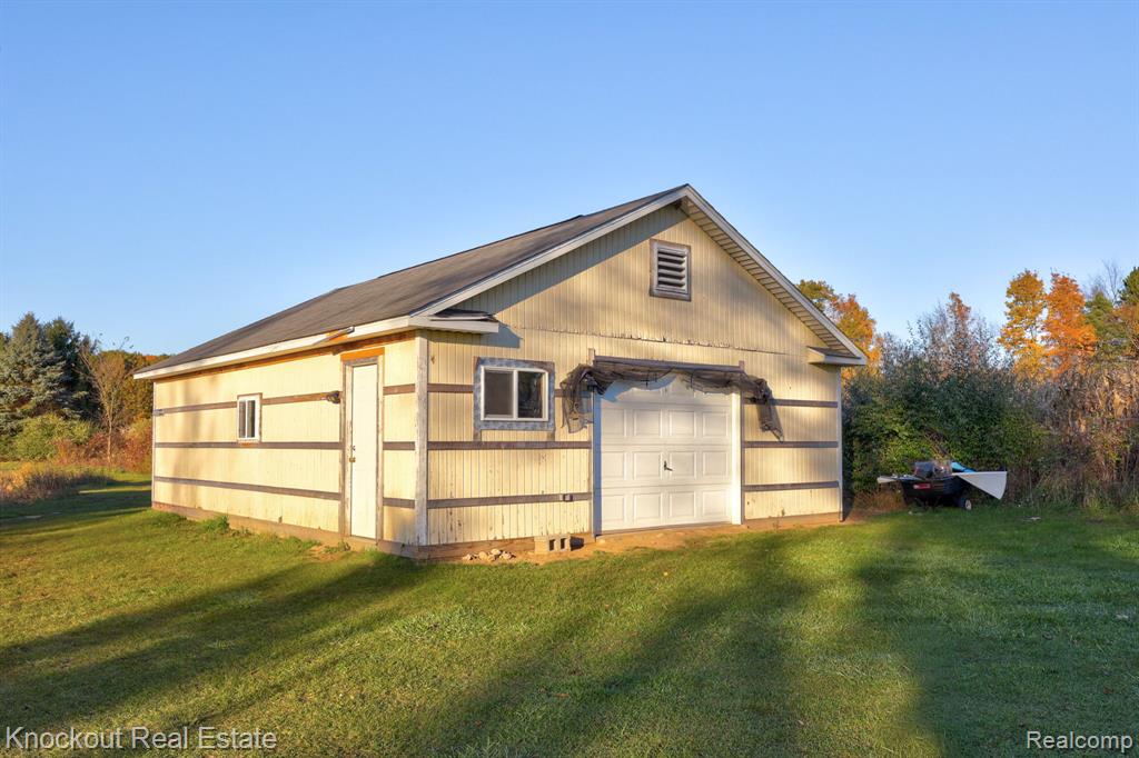 4690 Birch Run Road, Millington, MI 48746 — Photo 8