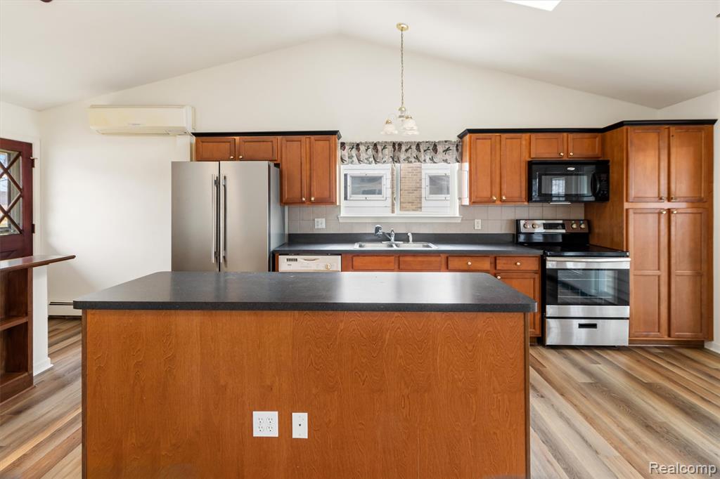 632 Dorbert Drive, Munith, MI 49259 — Photo 11