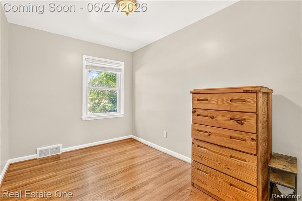 9900 Brookfield Street, Livonia, MI 48150 — Photo 25