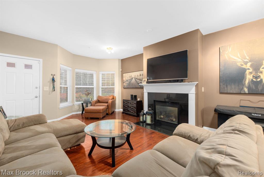 25618 PORTICO Lane, Novi, MI — Photo 17