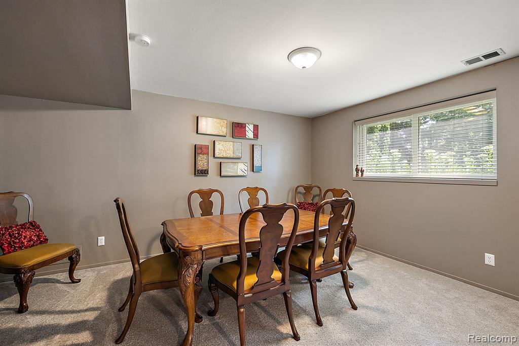 733 LONGFORD Drive, Rochester Hills, MI 48309 — Photo 65