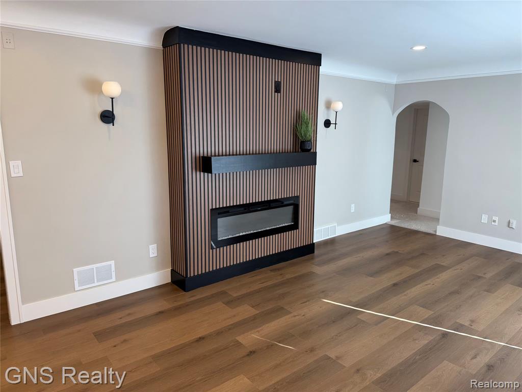 1143 E Harwood Avenue, Madison Heights, MI 48071 — Photo 2