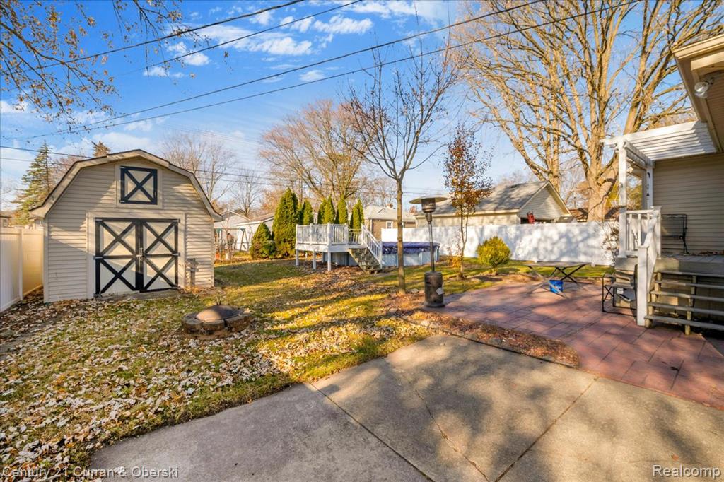 9061 Oporto Street, Livonia, MI 48150 — Photo 26