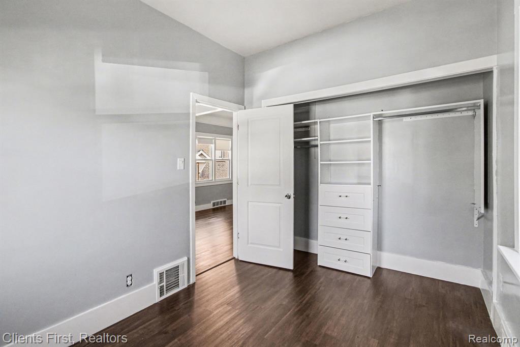 5210 Middlesex Street, Dearborn, MI 48126 — Photo 14