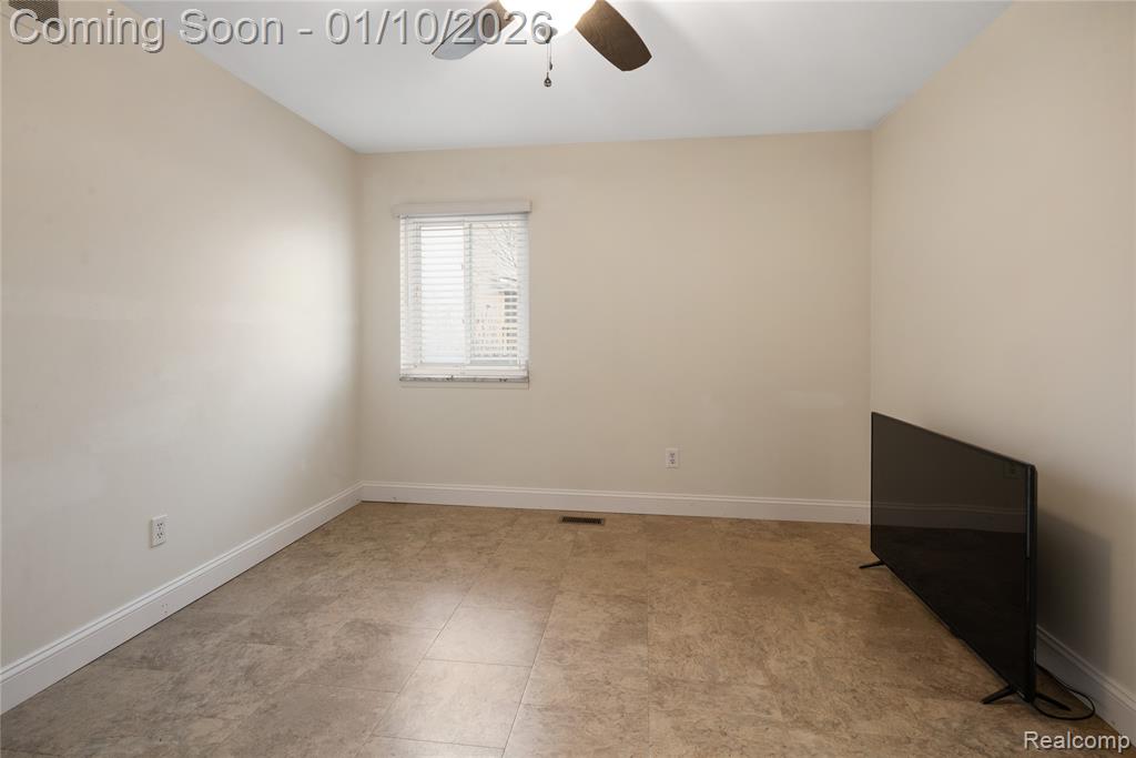 2443 Carriage Way, Ypsilanti, MI 48197 — Photo 13