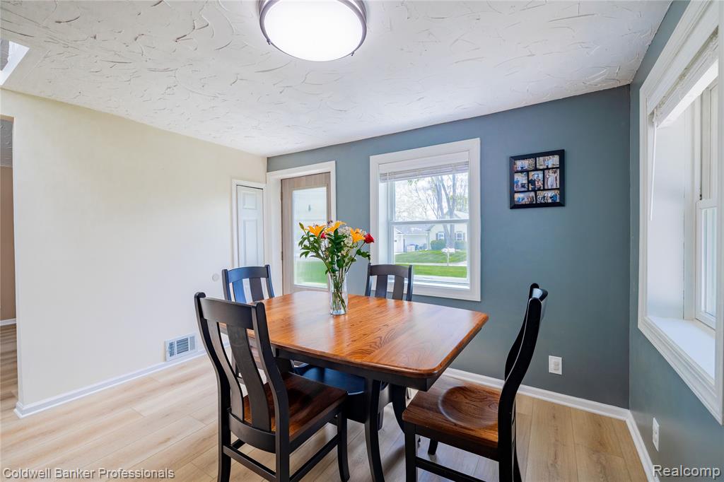4020 Totem Lane, Waterford, MI 48328 — Photo 4