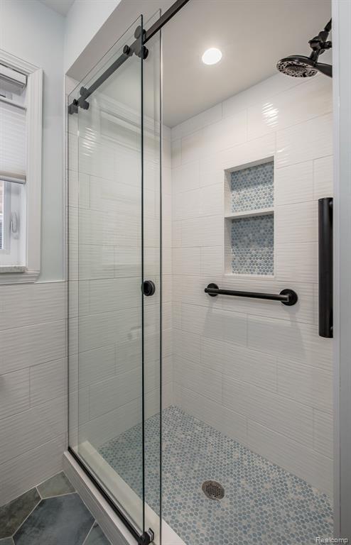 10846 Hart Avenue, Huntington Woods, MI — Photo 28