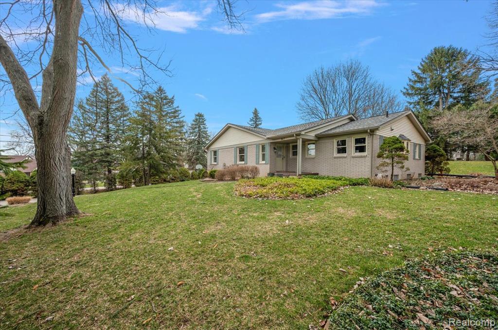 847 Leinster Road, Rochester Hills, MI 48309 — Photo 5