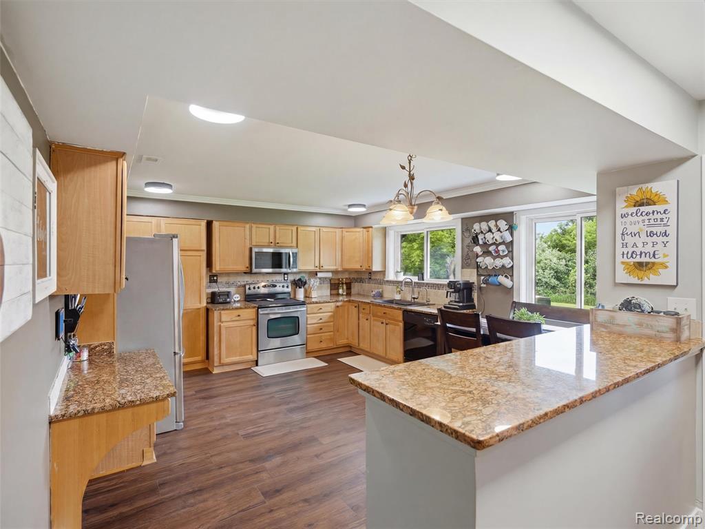 8620 Joey Drive, Pinckney, MI 48169 — Photo 19