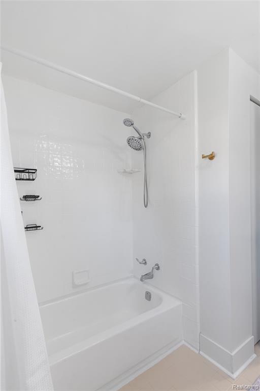 43606 Gainsley Drive, Sterling Heights, MI 48313 — Photo 16