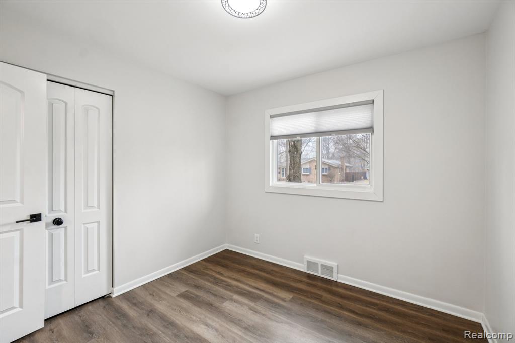 1156 Sycamore Drive, Rochester, MI 48307 — Photo 14