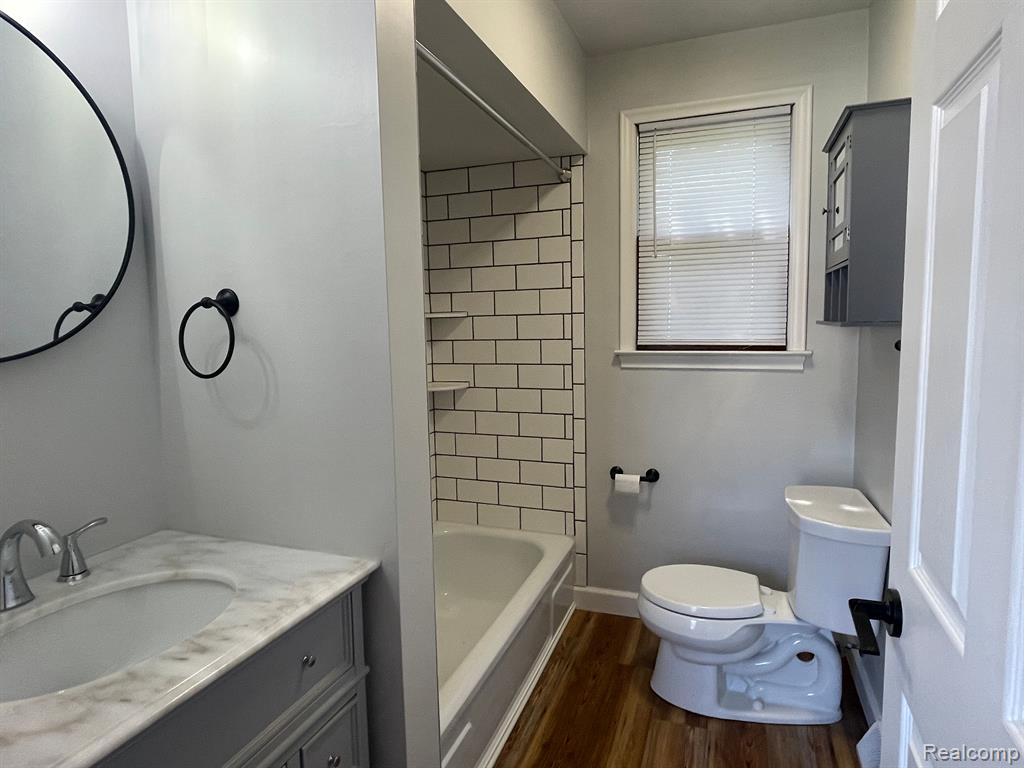 29272 ADAMS Drive, Gibraltar, MI — Photo 17
