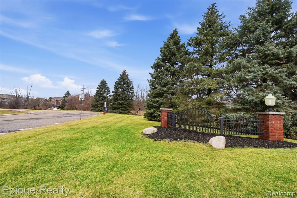 2206 Knotty Pine Trail, Howell, MI 48855 — Photo 7
