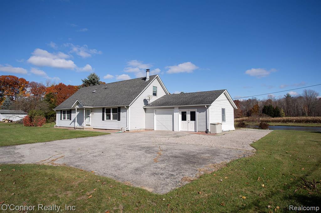1905 BAUMAN Road, Columbus, MI — Photo 24