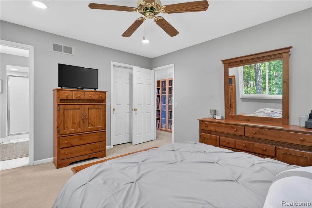 7071 Foxcreek Drive, Canton, MI 48187 — Photo 30
