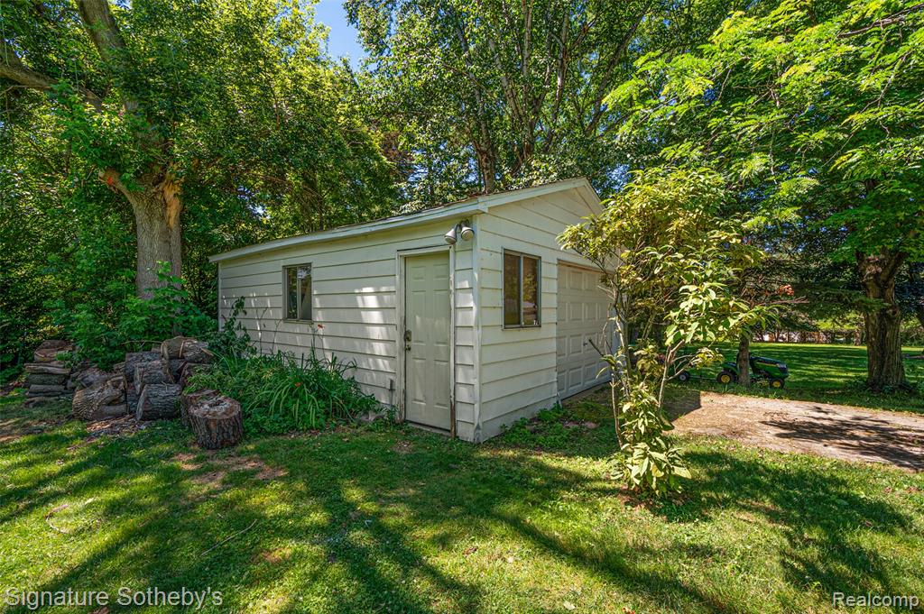 6694 Lierman Road, Imlay City, MI 48444 — Photo 20