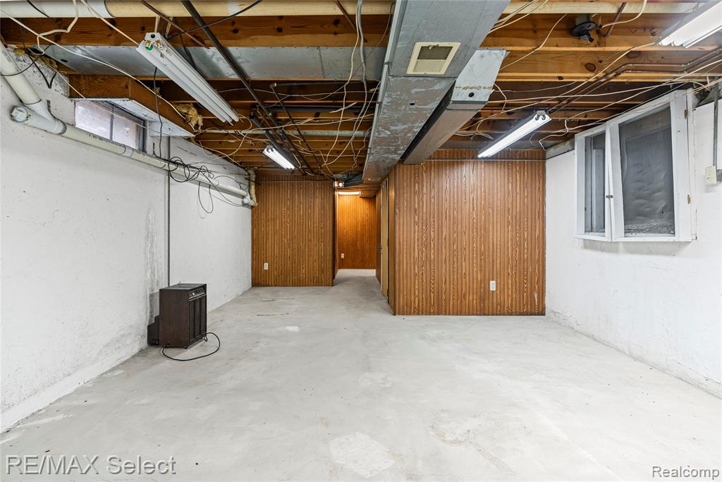 9710 Rattalee Lake Road, Clarkston, MI 48348 — Photo 41