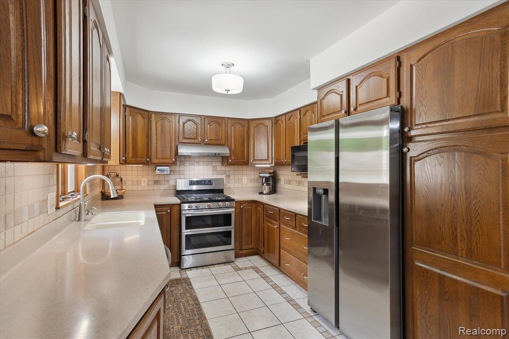 5350 Lathrop Street, Trenton, MI 48183 — Photo 24