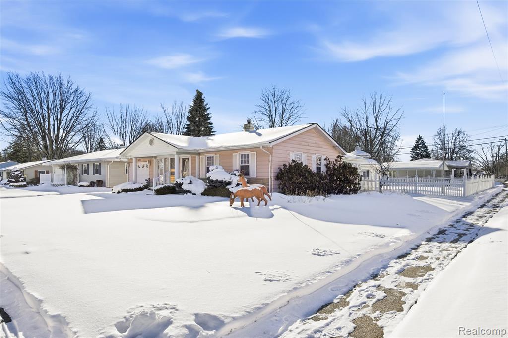 532 Michigan Avenue, Marysville, MI 48040 — Photo 2