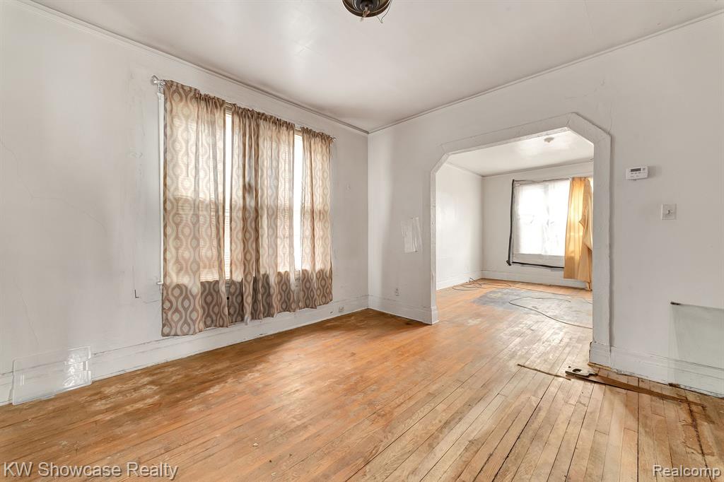 5593 CADILLAC Avenue, Detroit, MI 48213 — Photo 33