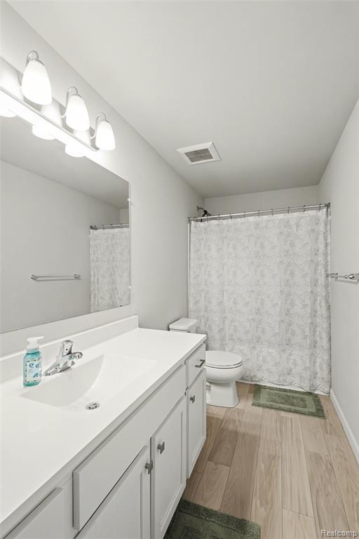 202 Creek Pointe Circle, Durand, MI 48429 — Photo 16