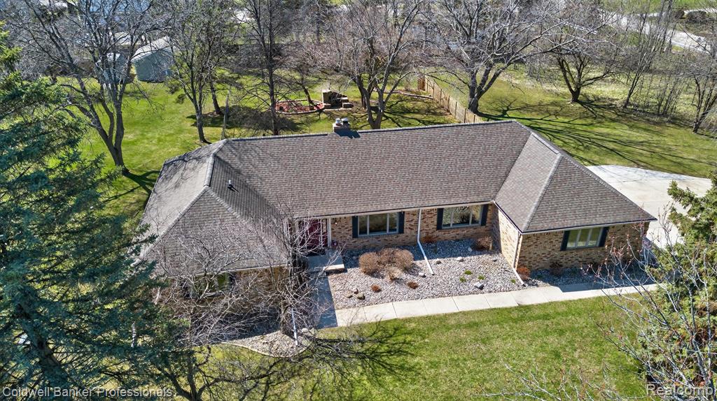 4380 Warwick Circle Drive, Grand Blanc, MI 48439 — Photo 46