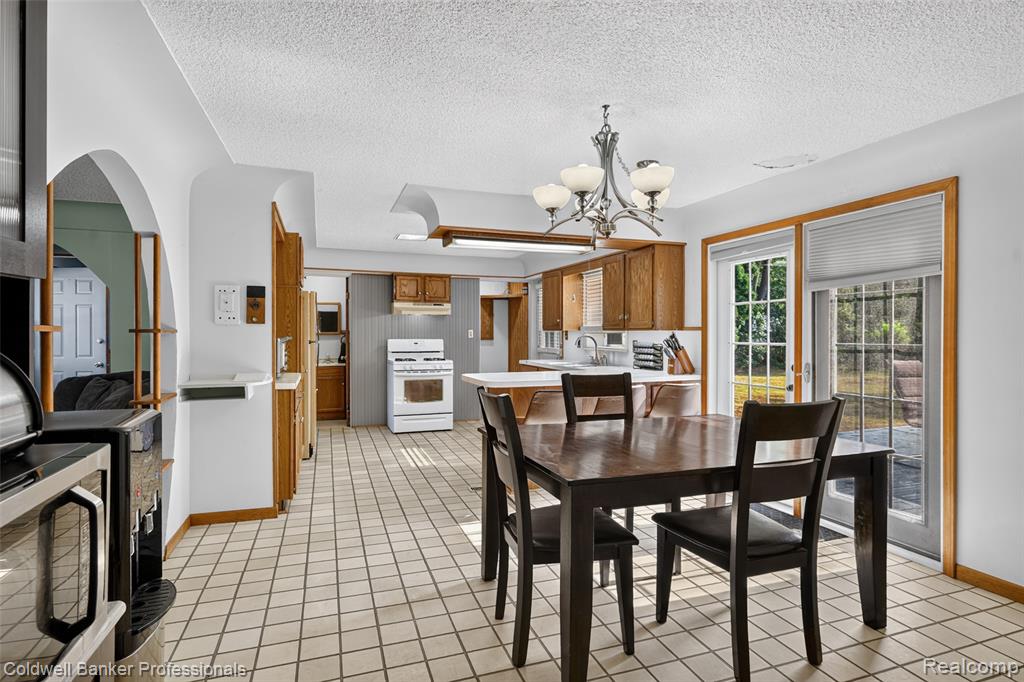 7194 N Center Road, Mount Morris, MI 48458 — Photo 13