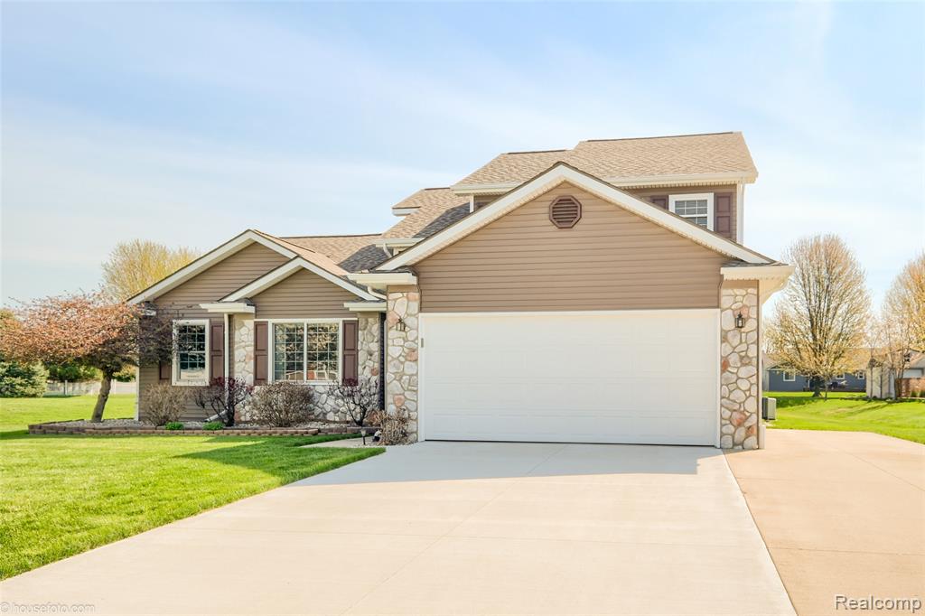 1447 Crystal Pond Drive, Davison, MI 48423 — Photo 4