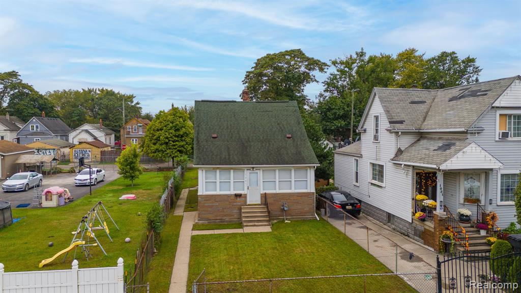 1041 LEWERENZ Street, Detroit, MI 48209 — Photo 30