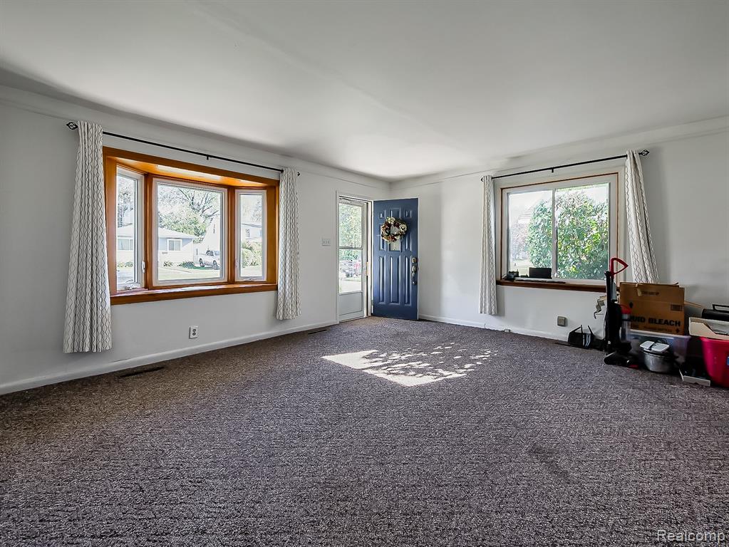 4656 Edgewood Street, Dearborn Heights, MI 48125 — Photo 5