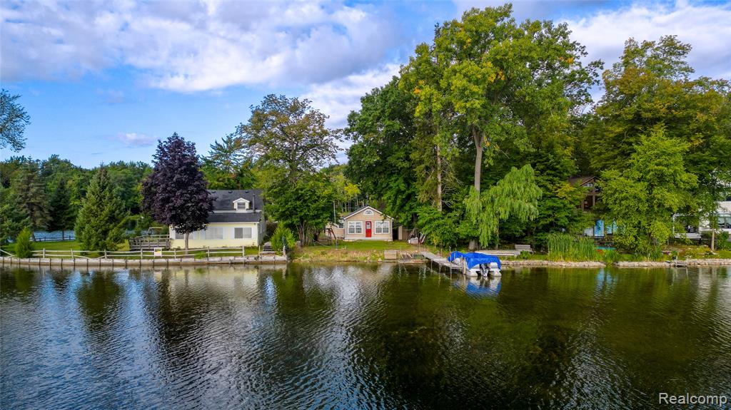 9620 Base Lake Rd, Pinckney, MI 48169 — Photo 3