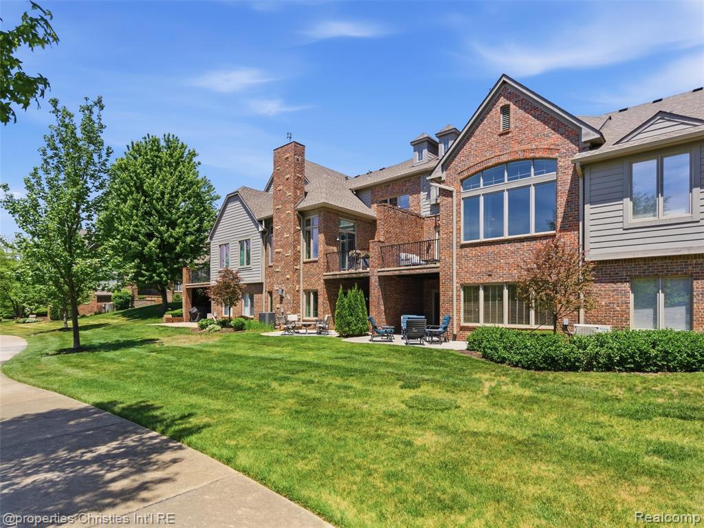 10822 Sparkling Waters Court, South Lyon, MI 48178 — Photo 61