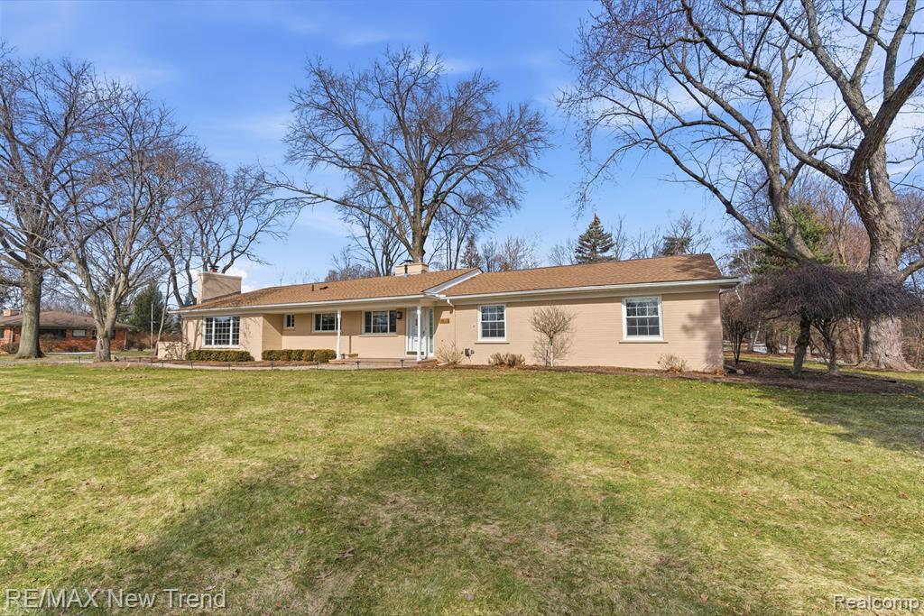 1043 Westview Road, Bloomfield Hills, MI 48304 — Photo 2