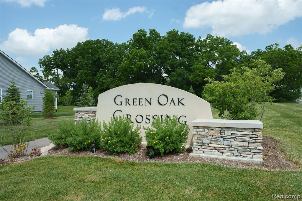 10070 Kylie Drive, Brighton, MI 48116 — Photo 2
