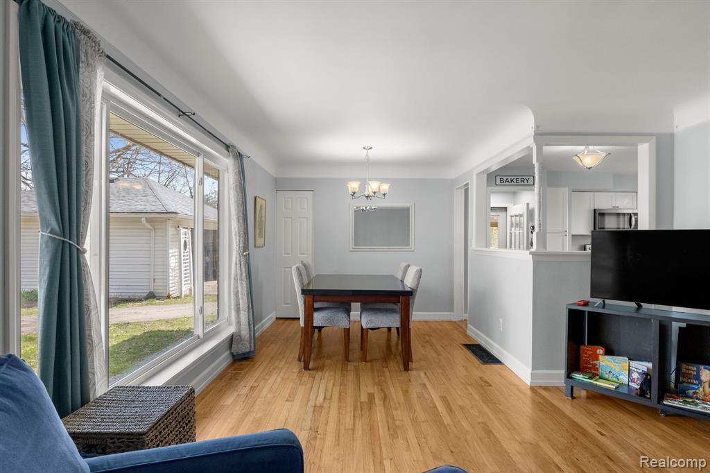 46910 CHERRY HILL Road, Canton, MI 48187 — Photo 18