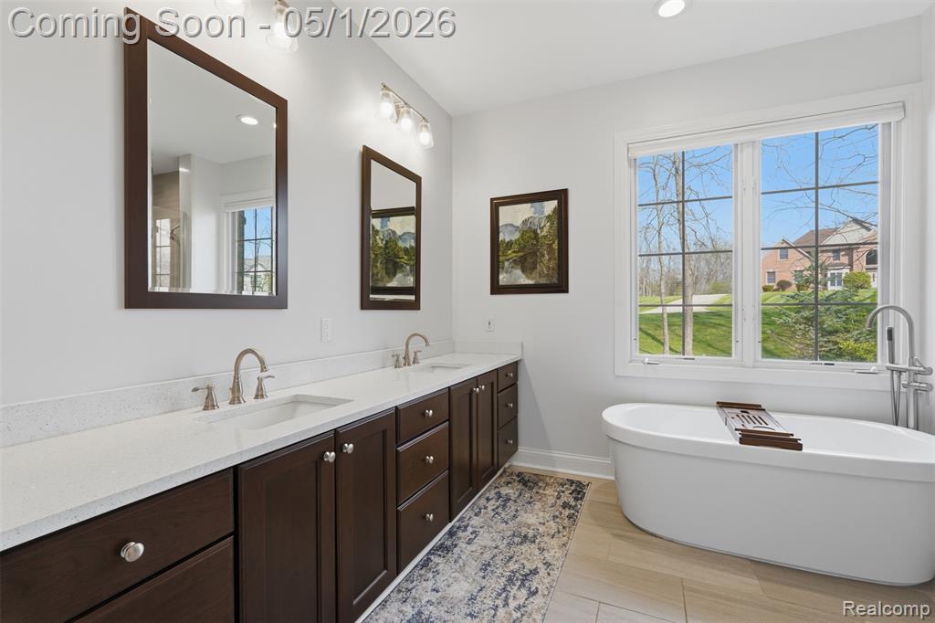 9028 Green Hickory Lane, Fenton, MI 48430 — Photo 23