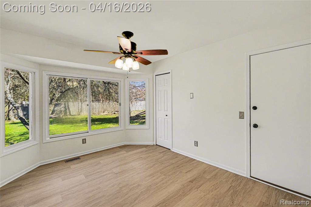 5238 Kristi Lane, Commerce Twp, MI 48382 — Photo 6