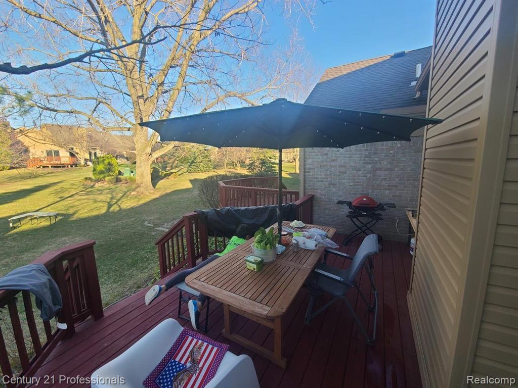5826 DAWN RIDGE Drive, Troy, MI 48098 — Photo 20