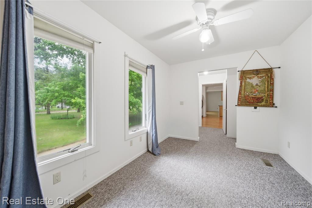 9715 Galatian Drive, Whitmore Lake, MI 48189 — Photo 11