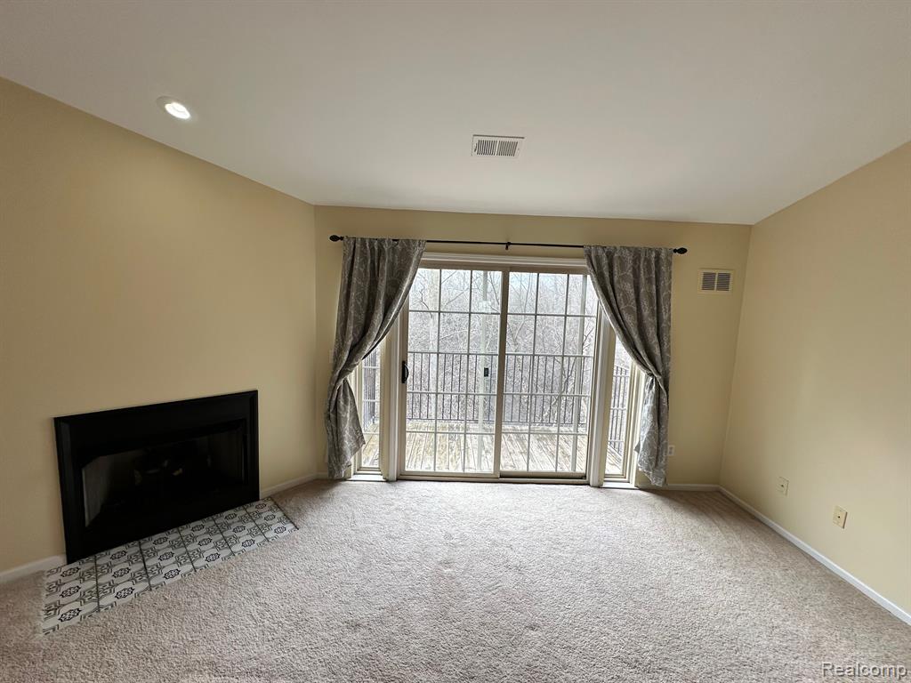 39700 ROCKCREST Lane, Northville, MI — Photo 11