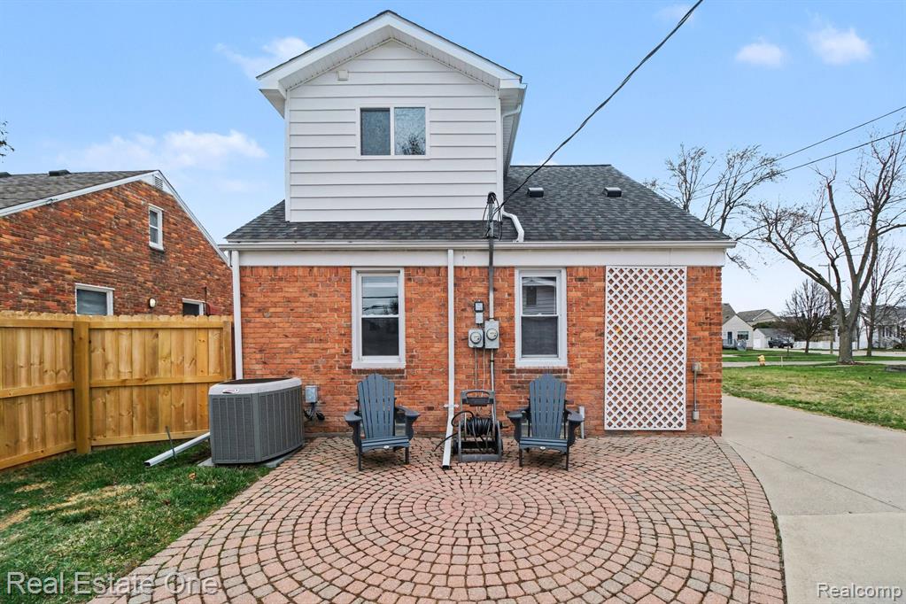 1149 Larkmoor Boulevard, Berkley, MI 48072 — Photo 22