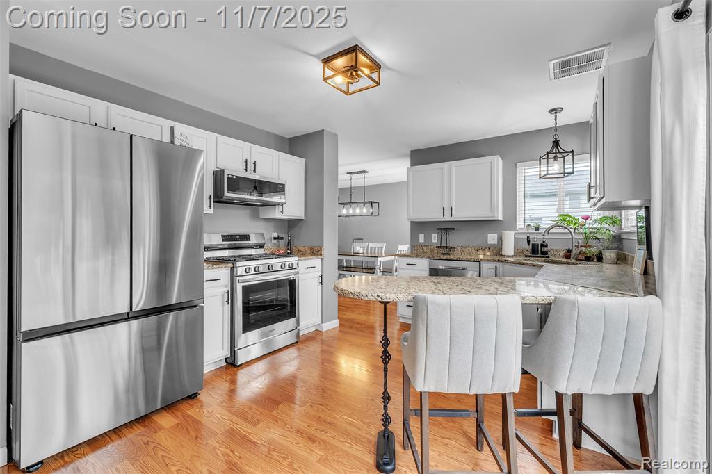8522 Berkshire Drive, Ypsilanti, MI 48198 — Photo 14